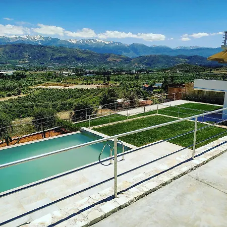 Βίλα Oasis Γαλατάς